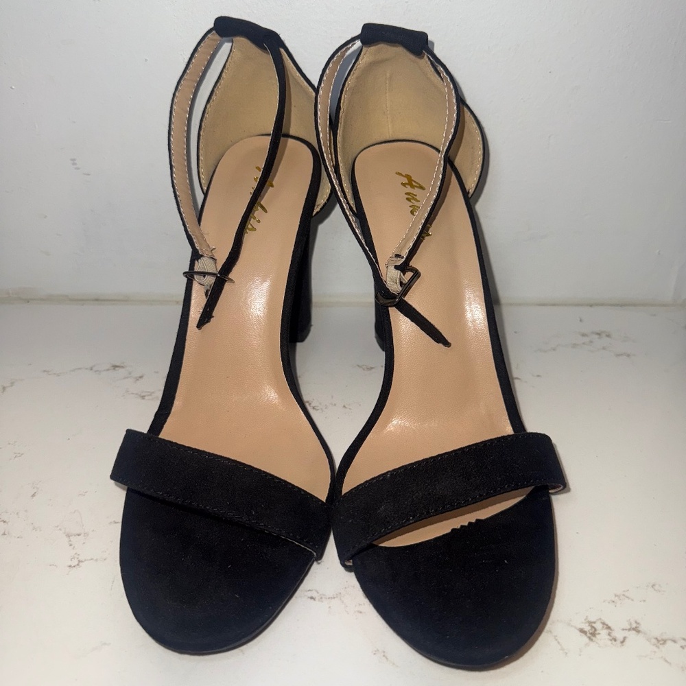 Women's Open Toe Ankle Strap Chunky Heel Sandals Classic Black Size 8